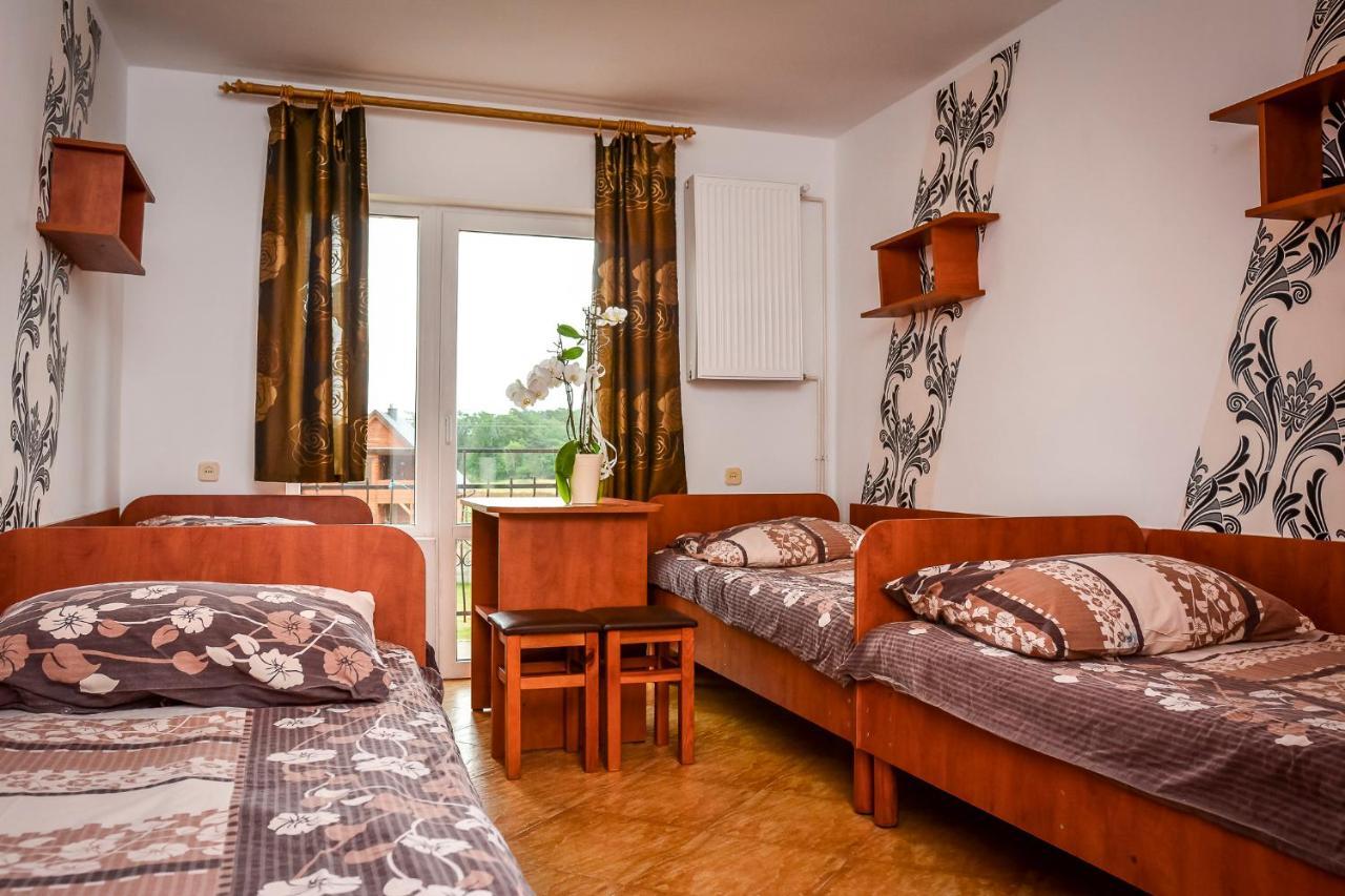 Osrodek Wczasowo-Kolonijny Bazylak Rewal Bed & Breakfast Exterior photo