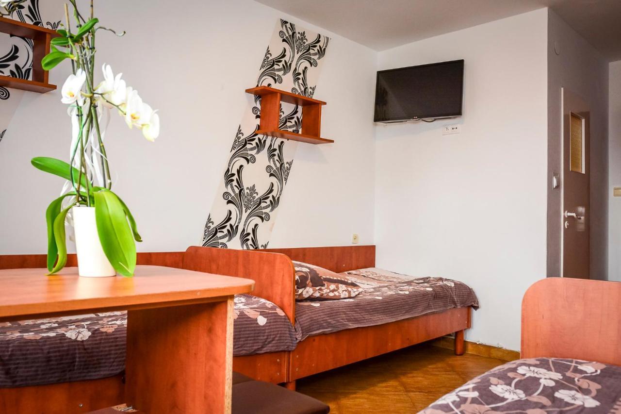 Osrodek Wczasowo-Kolonijny Bazylak Rewal Bed & Breakfast Exterior photo